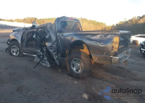 2003 Dodge Ram 2500 Slt/Laramie/St from USA, damaged, VIN 3D7KU28C73G799644